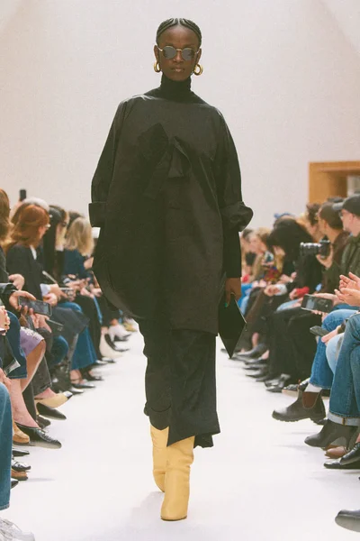 Look 43